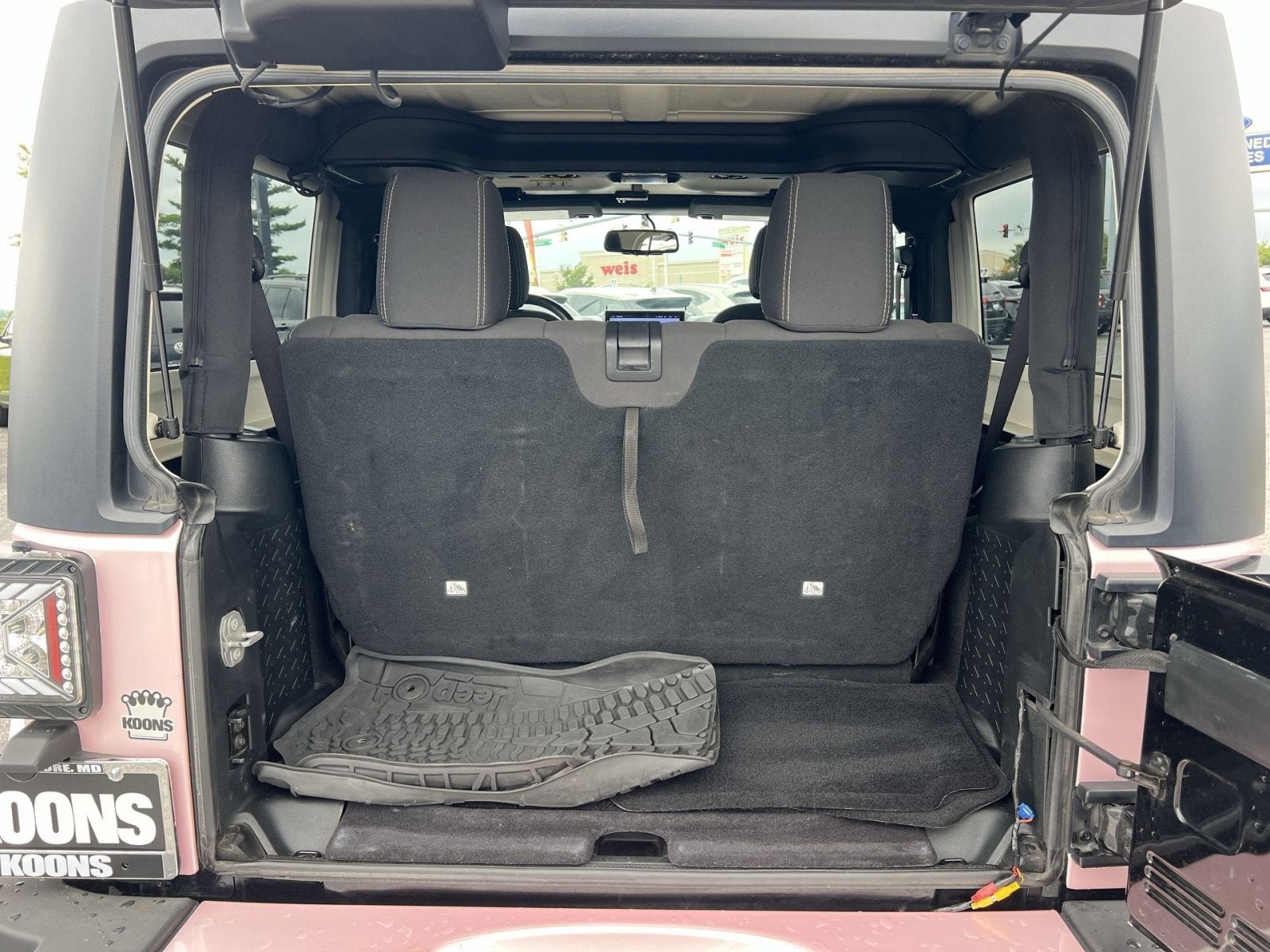 2017 Jeep Wrangler Sahara