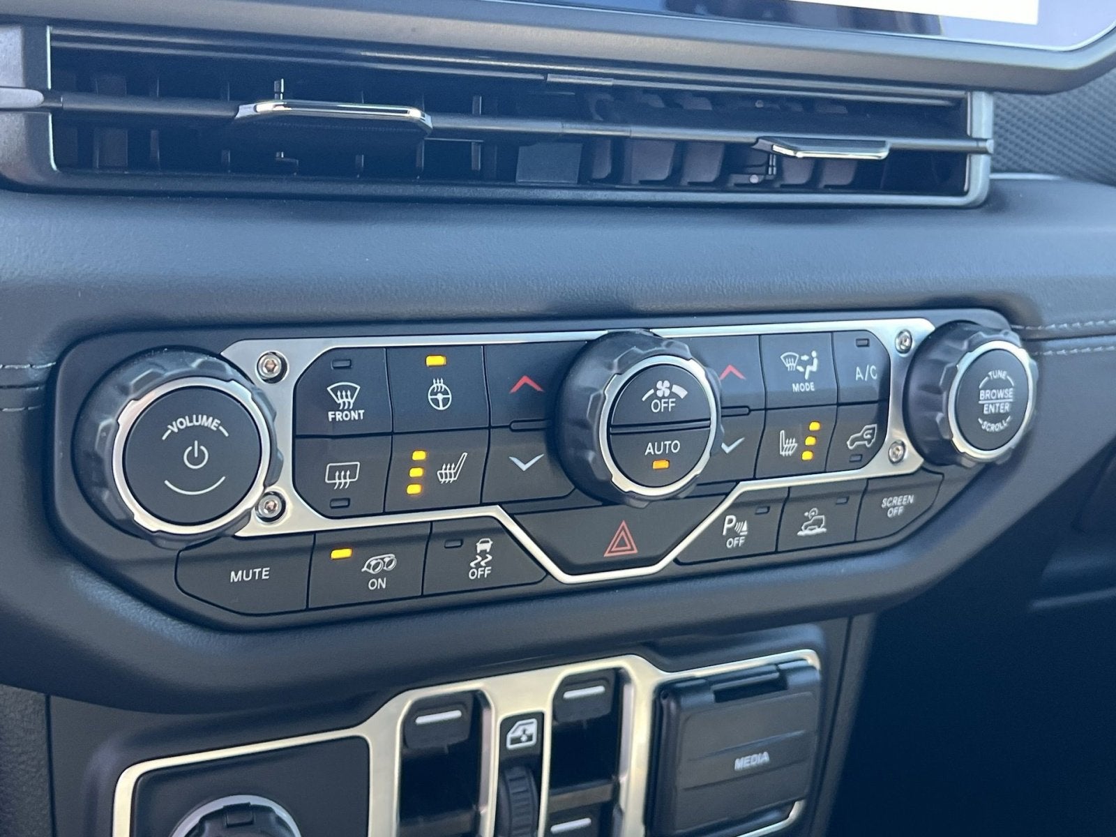2025 Jeep Wrangler Rubicon 392