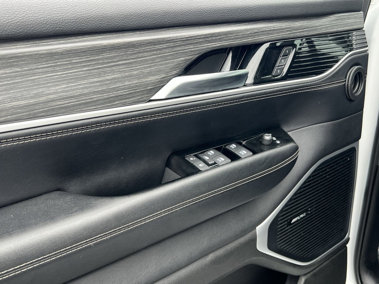 2024 Jeep Wagoneer L Series II