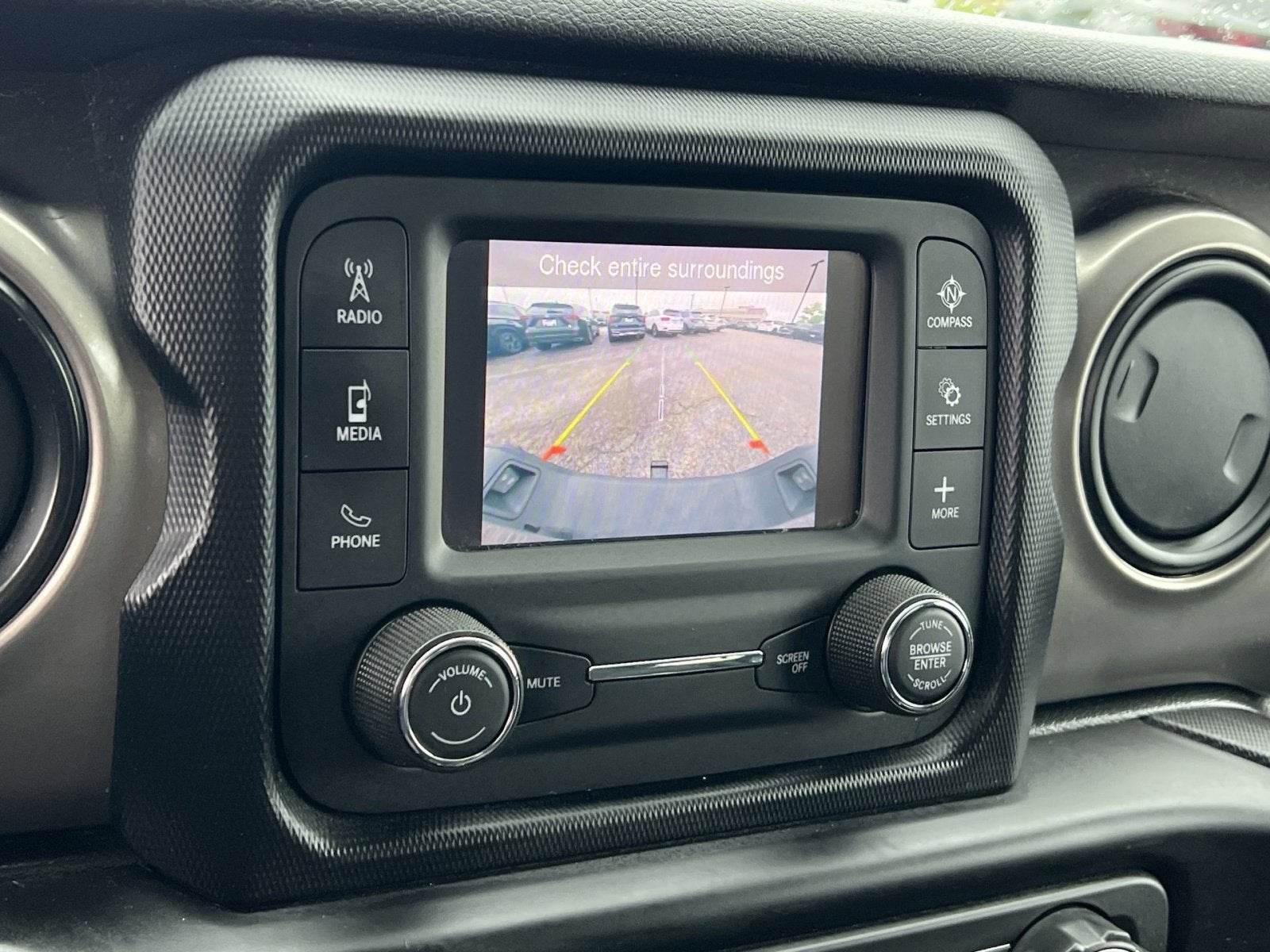 2020 Jeep Gladiator Sport