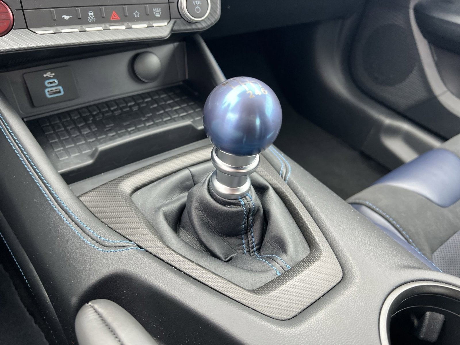 2024 Ford Mustang Dark Horse