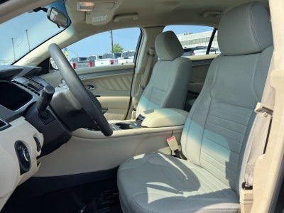 2015 Ford Taurus SE