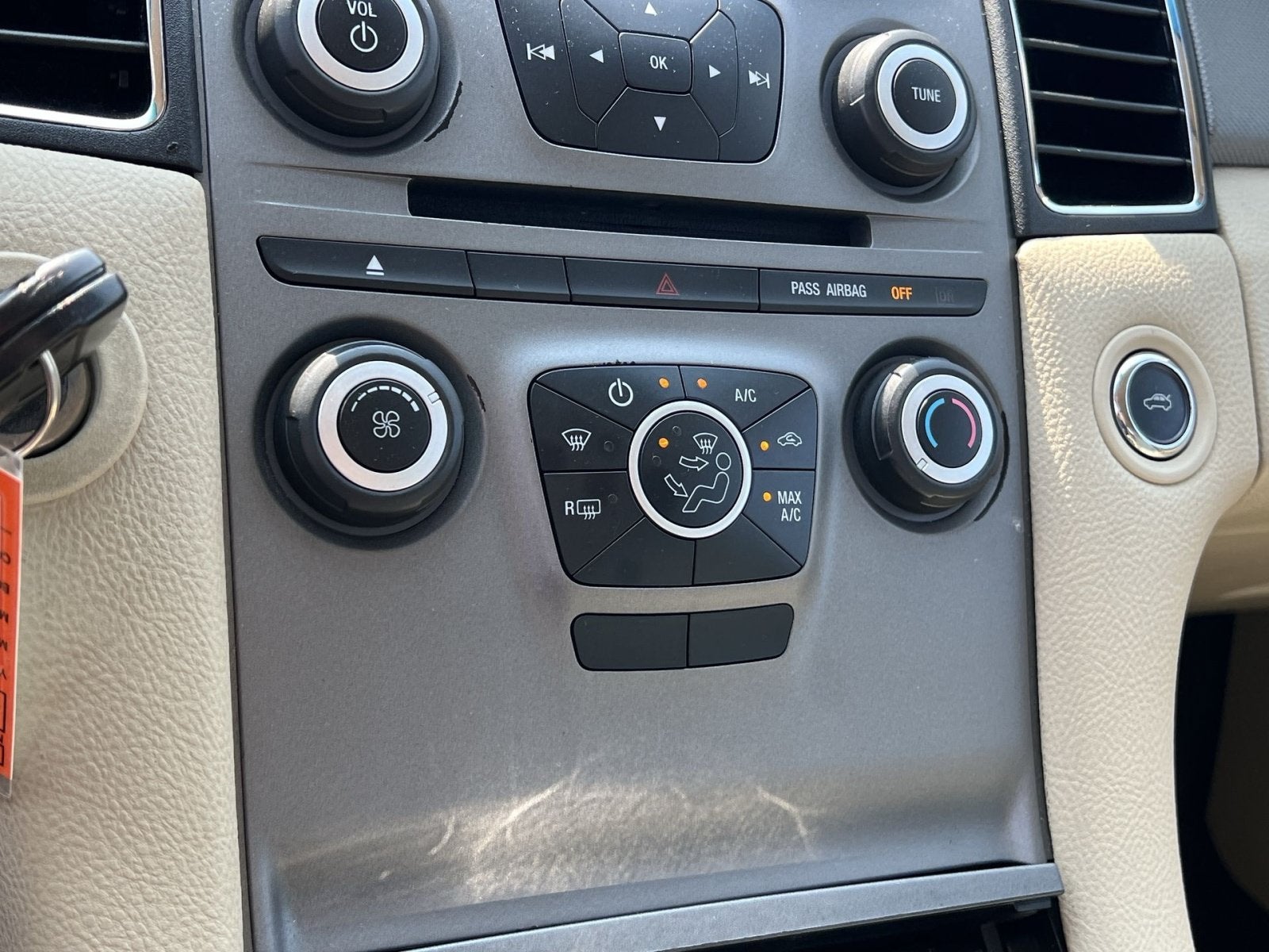 2015 Ford Taurus SE