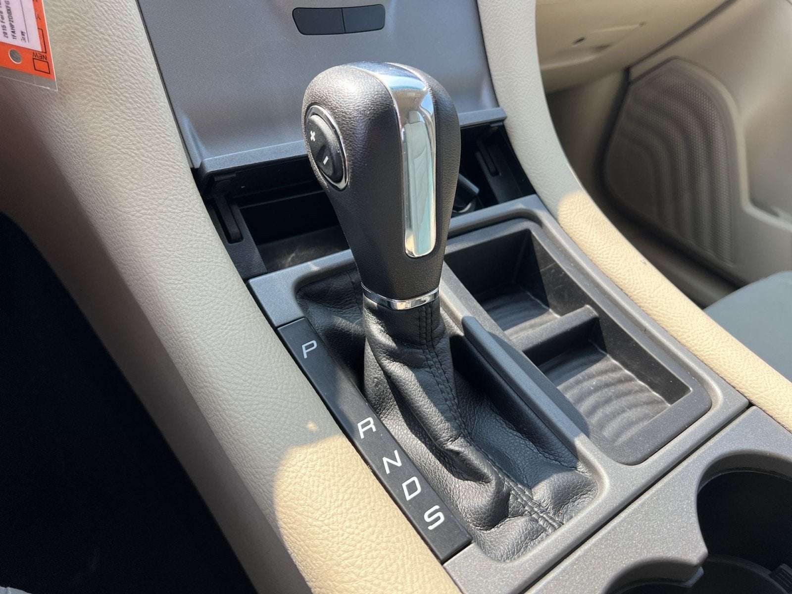 2015 Ford Taurus SE