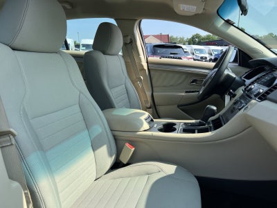 2015 Ford Taurus SE