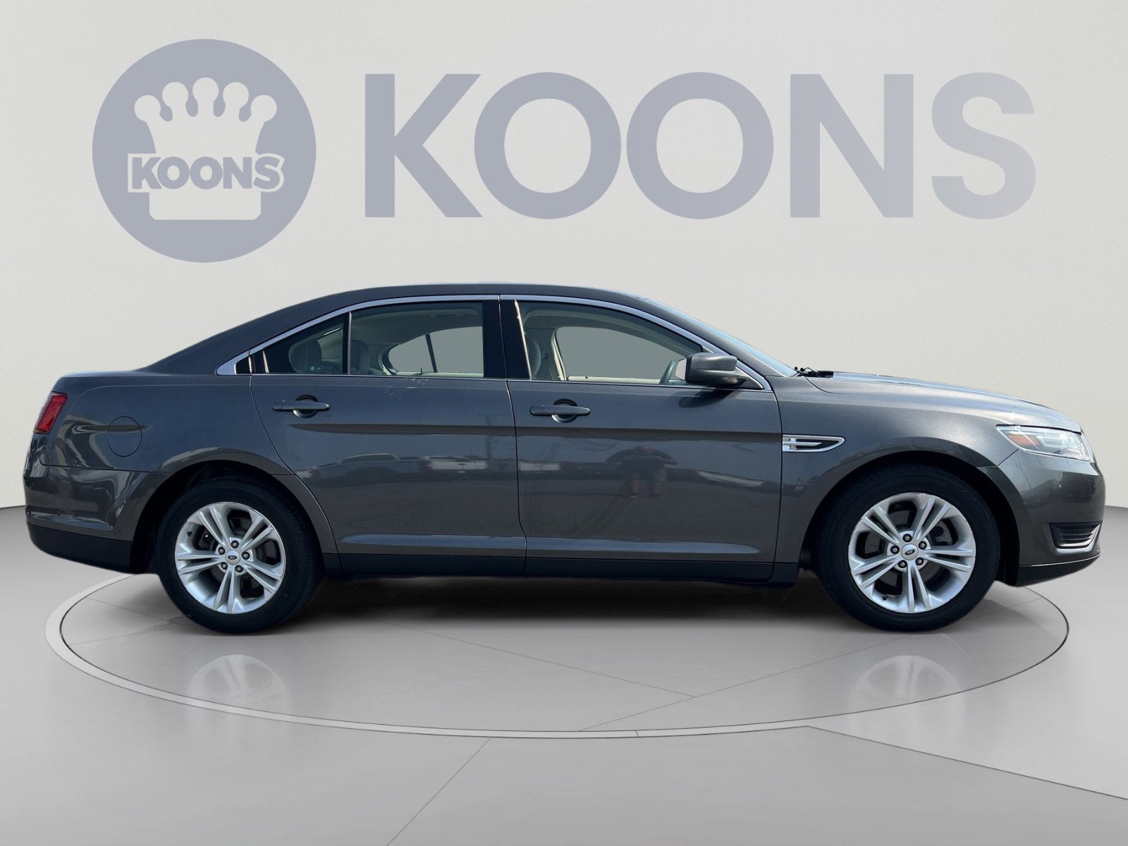 2015 Ford Taurus SE