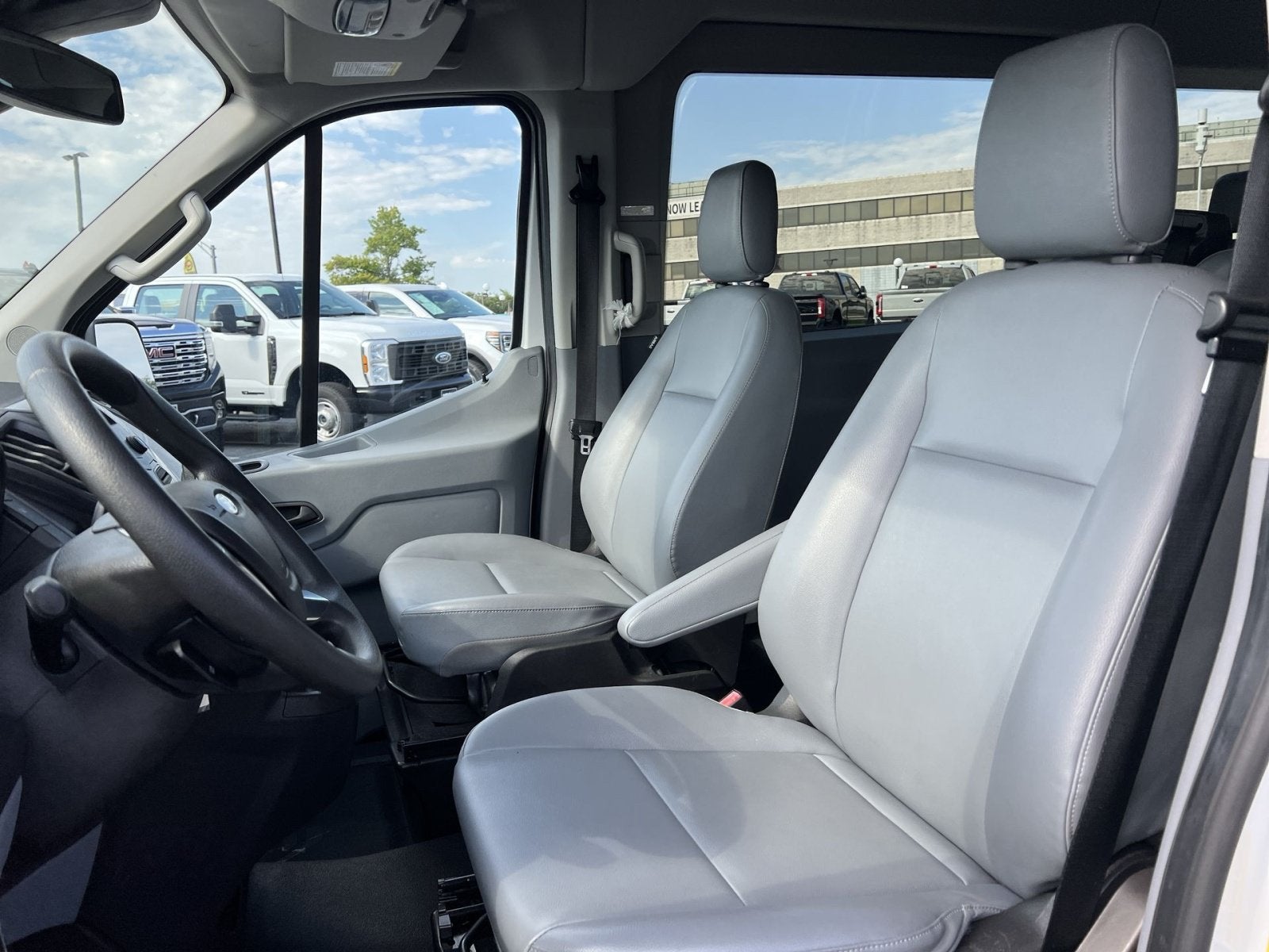 2017 Ford Transit-350 XL