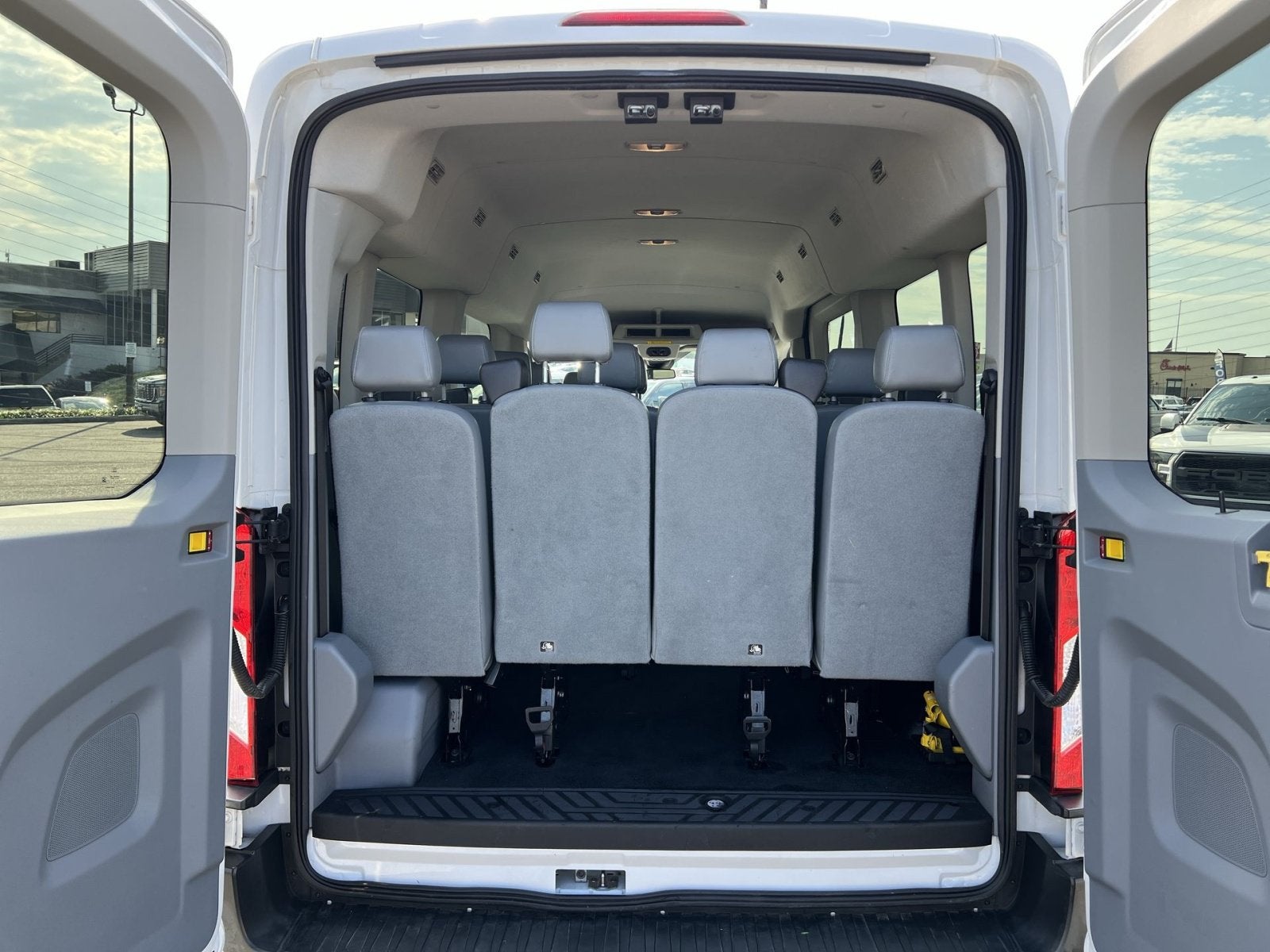 2017 Ford Transit-350 XL