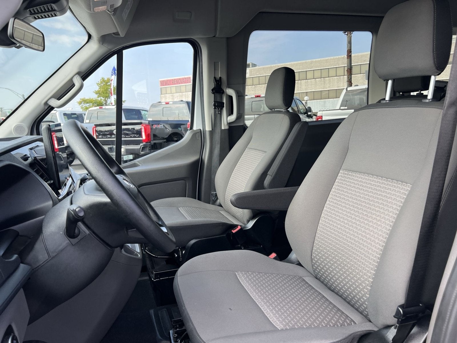 2024 Ford Transit-350 XLT