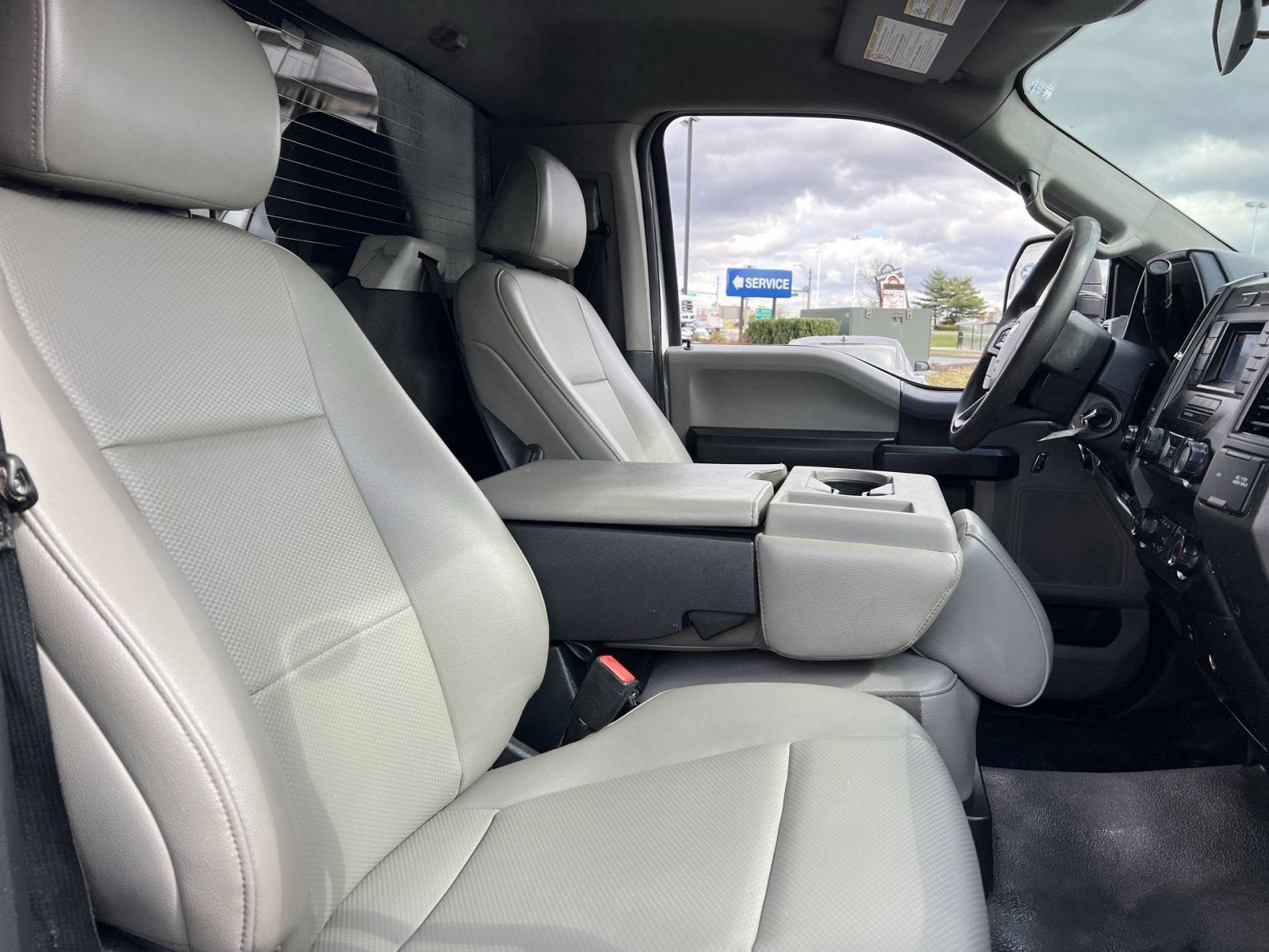 2022 Ford F-550 Chassis Cab XL