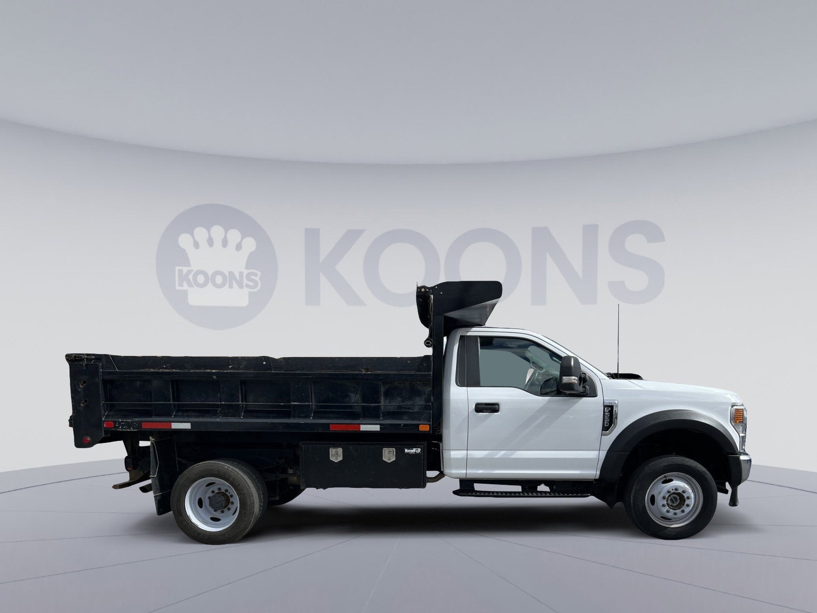 2022 Ford F-550 Chassis Cab XL