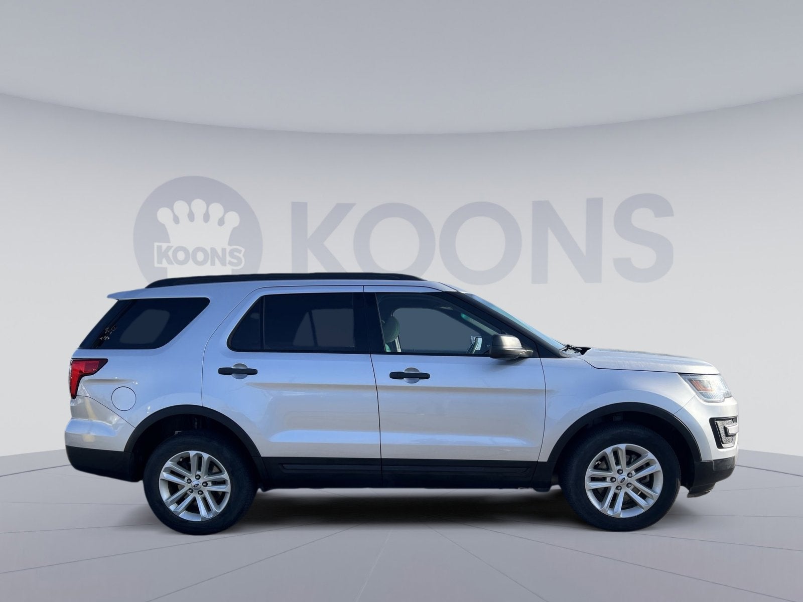 2017 Ford Explorer Base