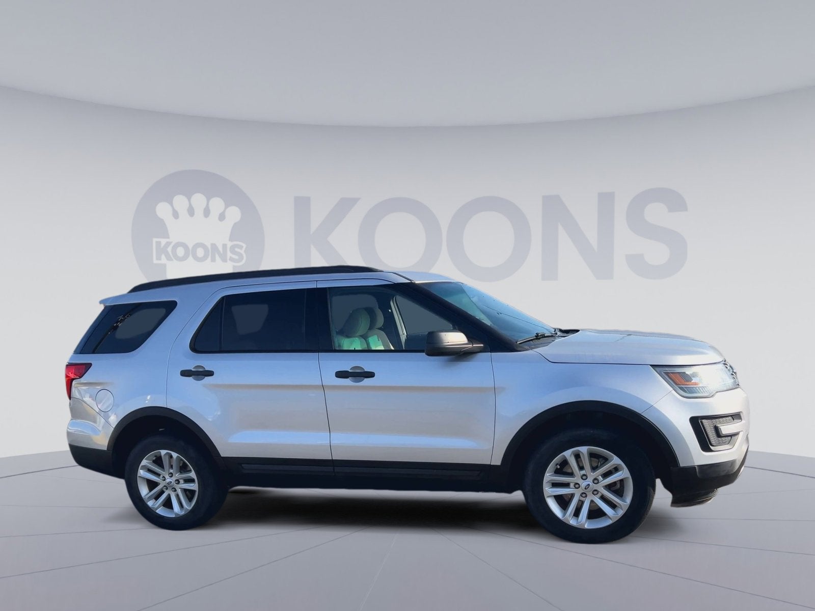 2017 Ford Explorer Base