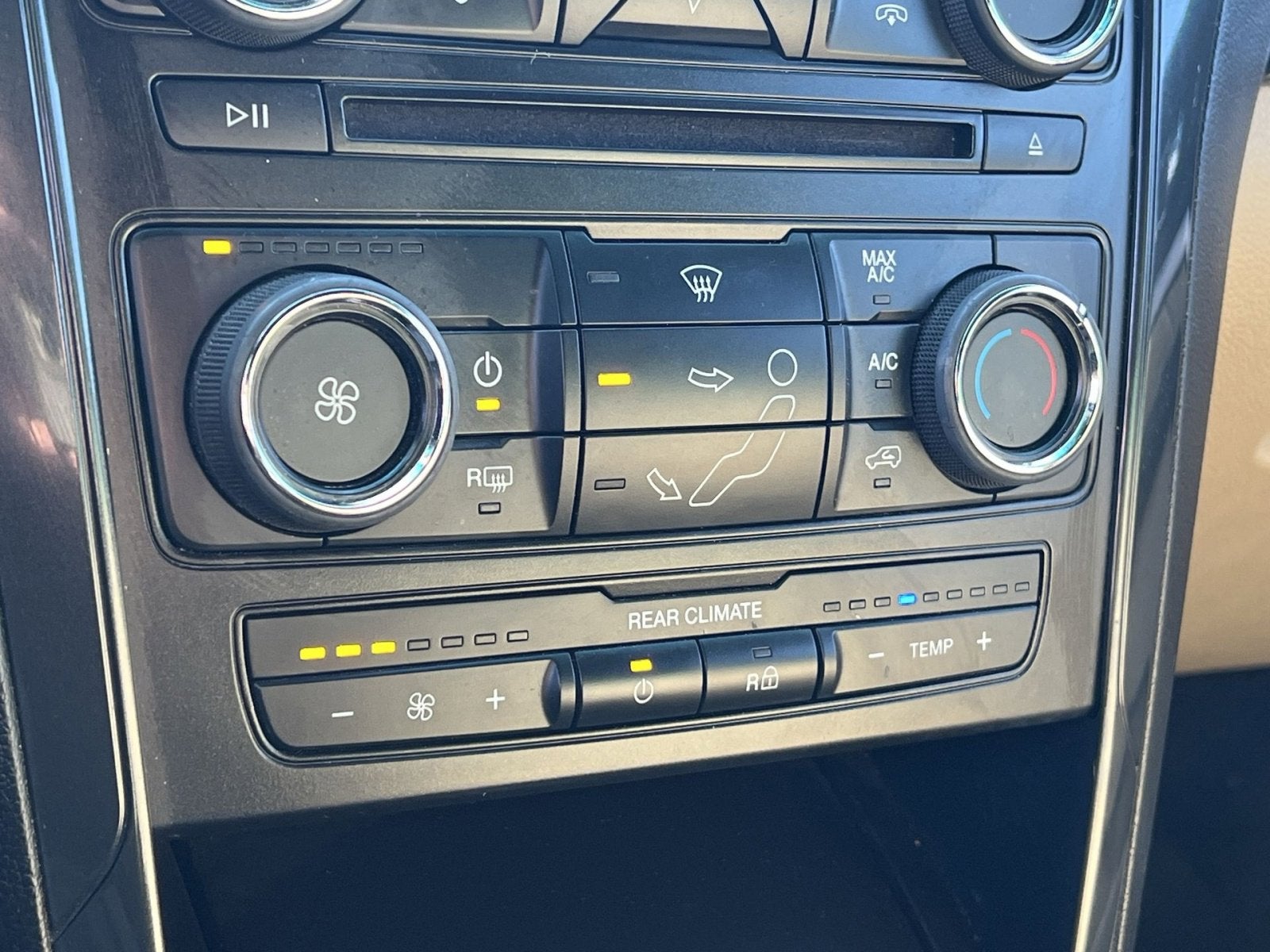 2017 Ford Explorer Base