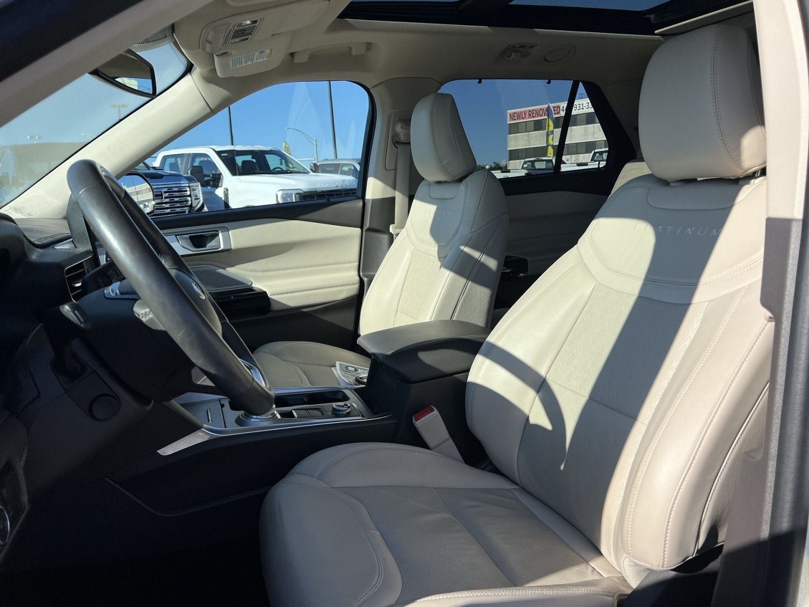 2023 Ford Explorer Platinum