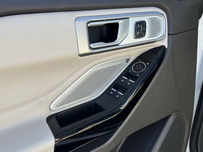 2023 Ford Explorer Platinum
