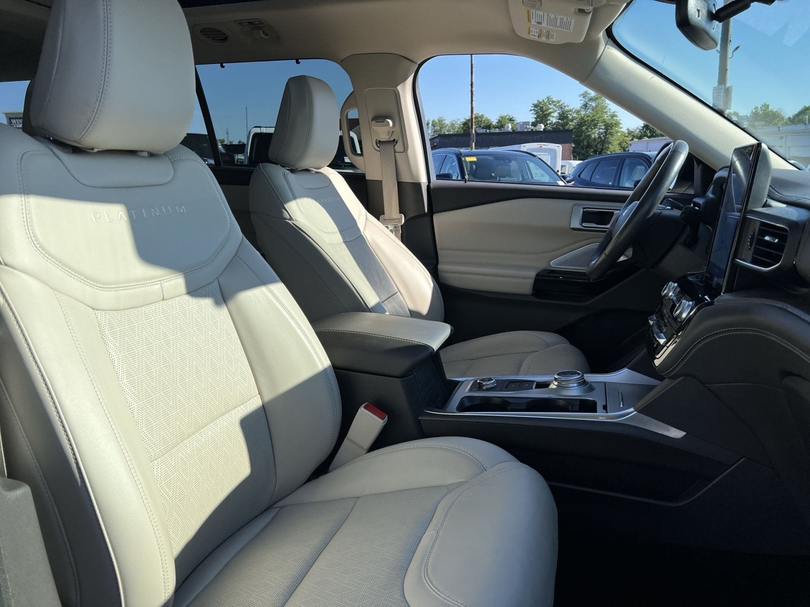 2023 Ford Explorer Platinum