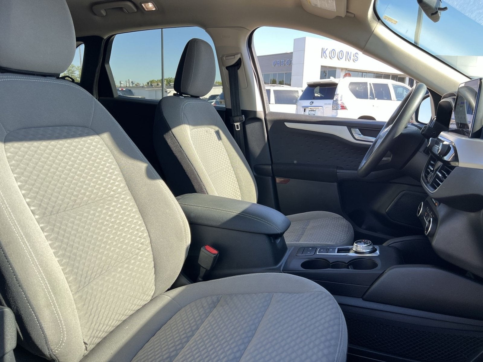 2020 Ford Escape SE