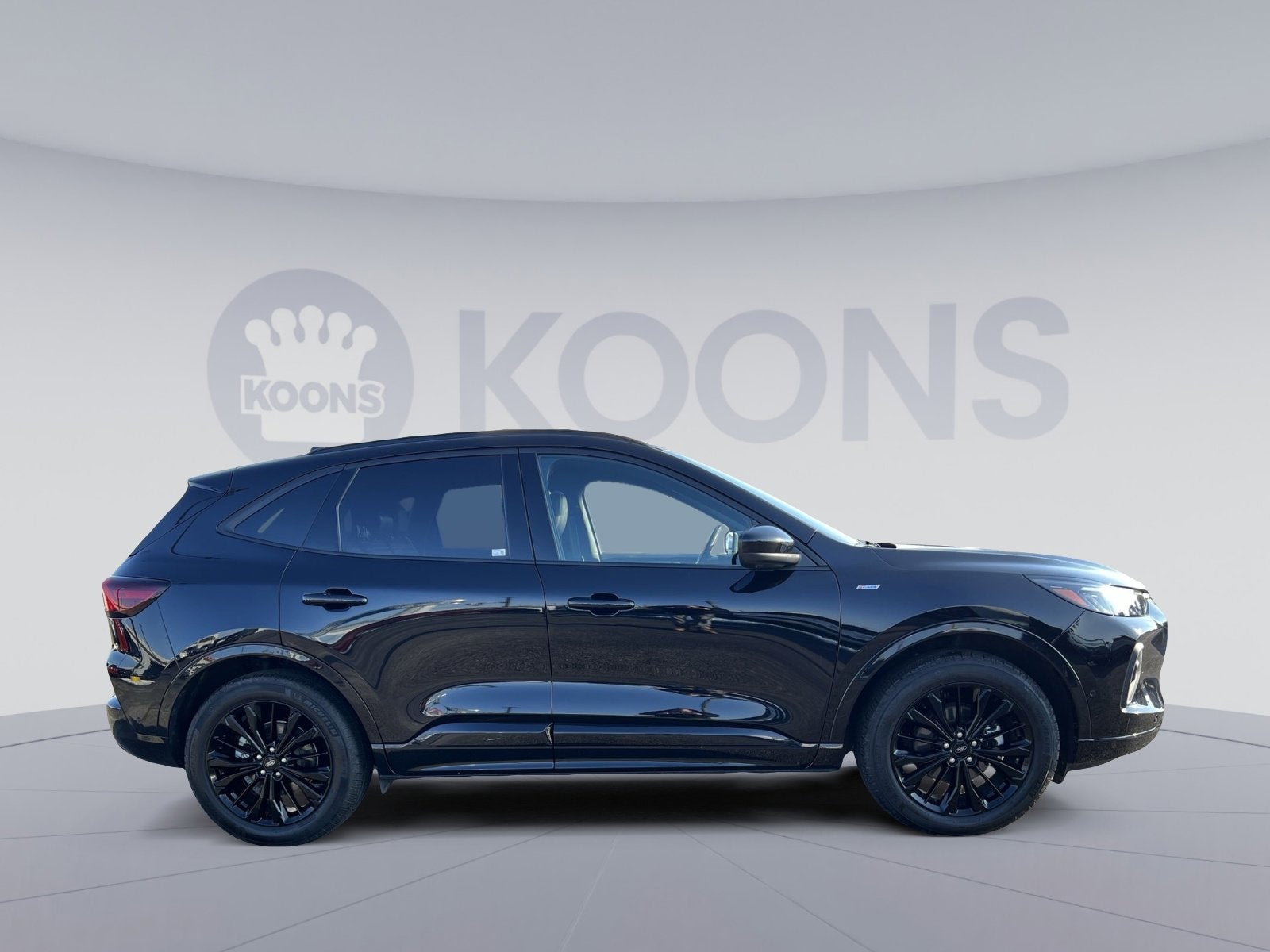 2024 Ford Escape ST-Line Elite