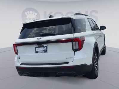 2025 Ford Explorer ST-Line