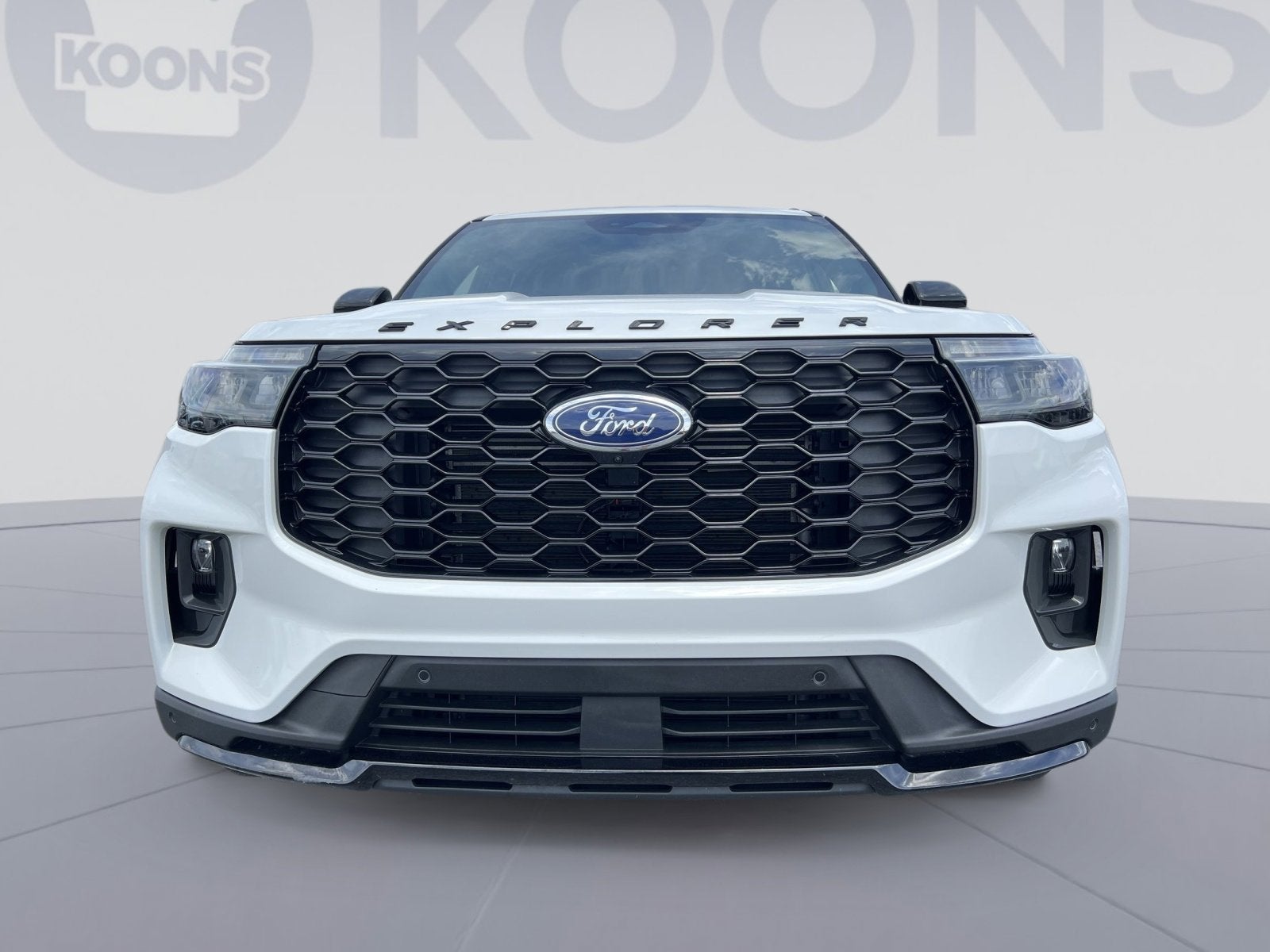 2025 Ford Explorer ST-Line