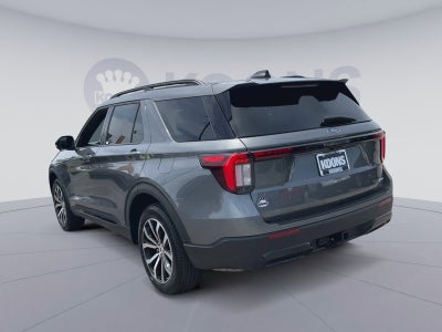 2025 Ford Explorer ST-Line