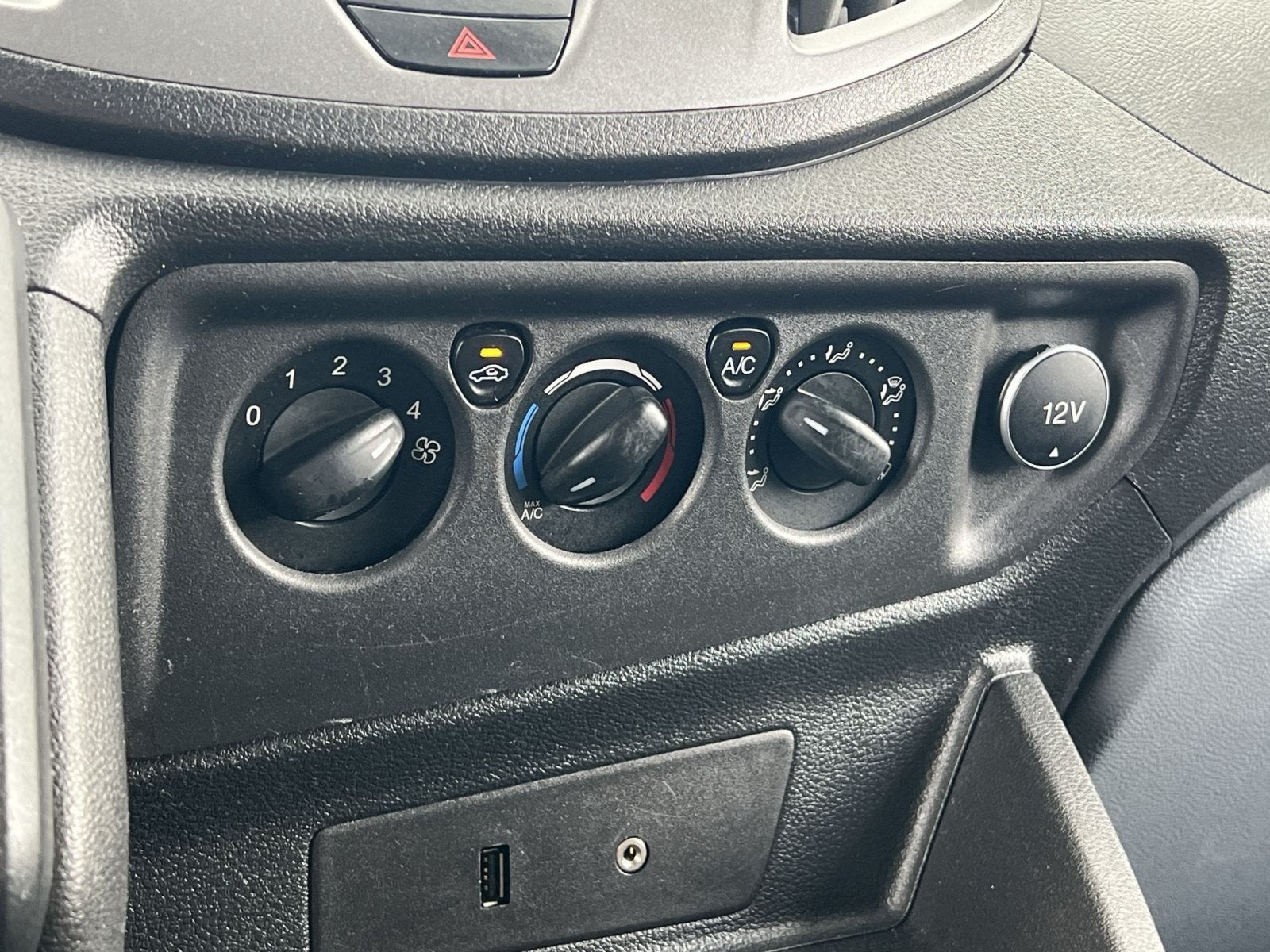 2016 Ford Transit-150 XL