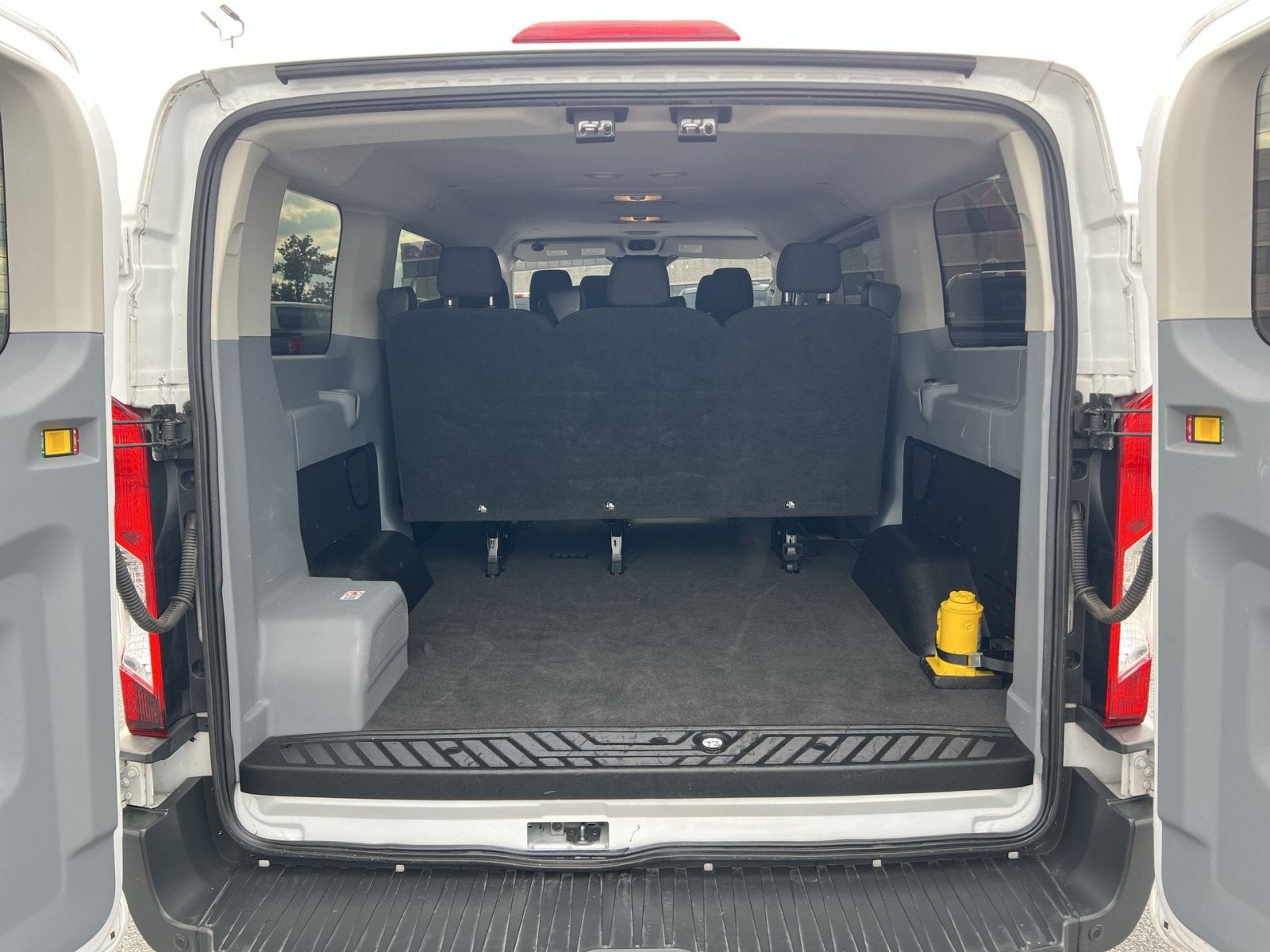 2016 Ford Transit-150 XL