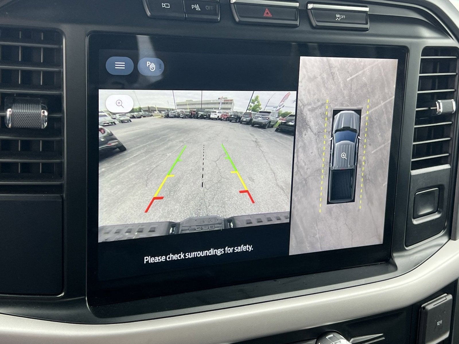 2023 Ford F-150 Lightning XLT