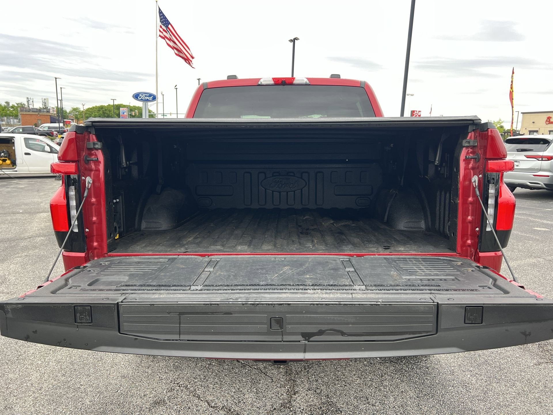 2023 Ford F-150 Lightning XLT
