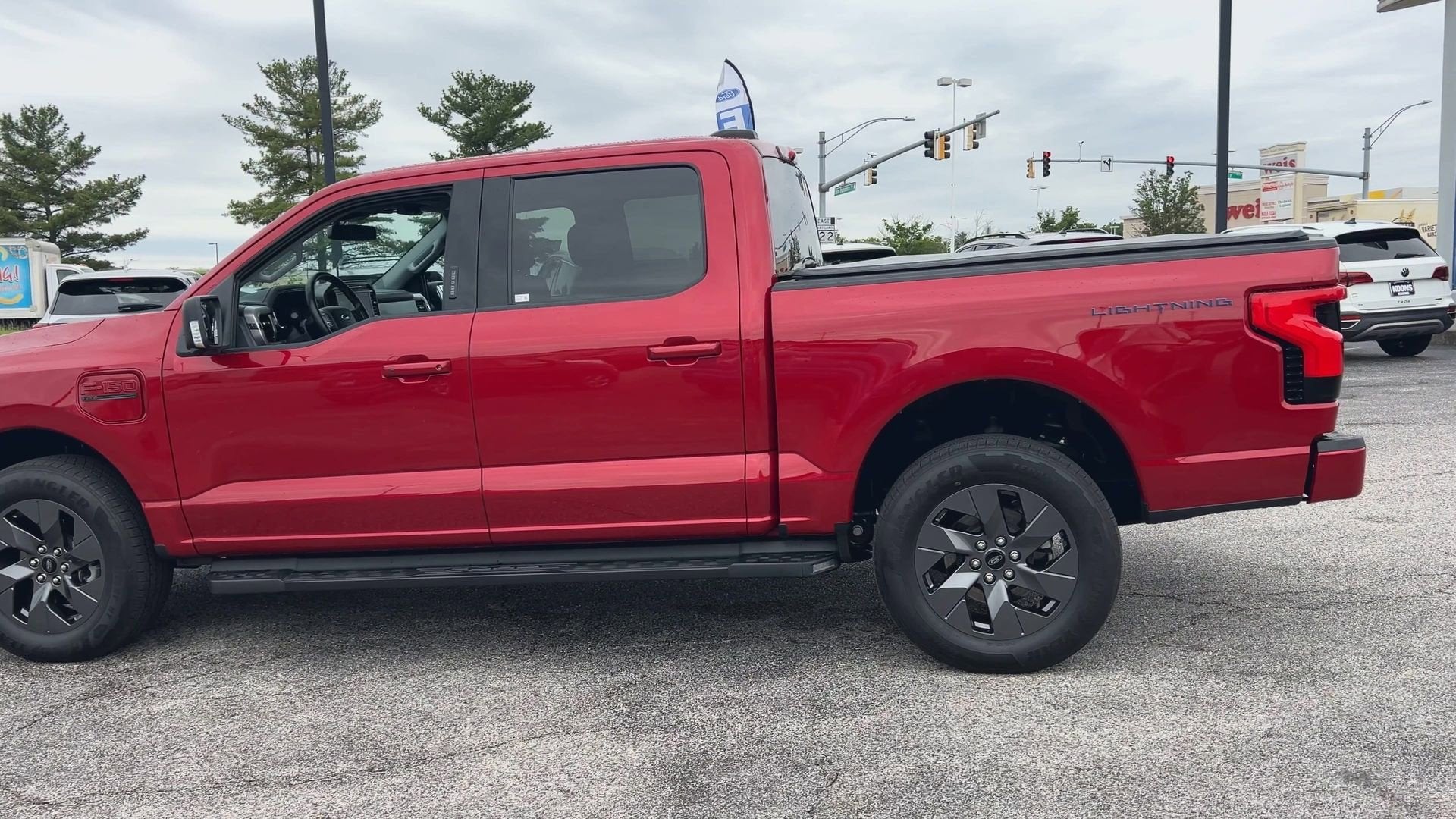 2023 Ford F-150 Lightning XLT