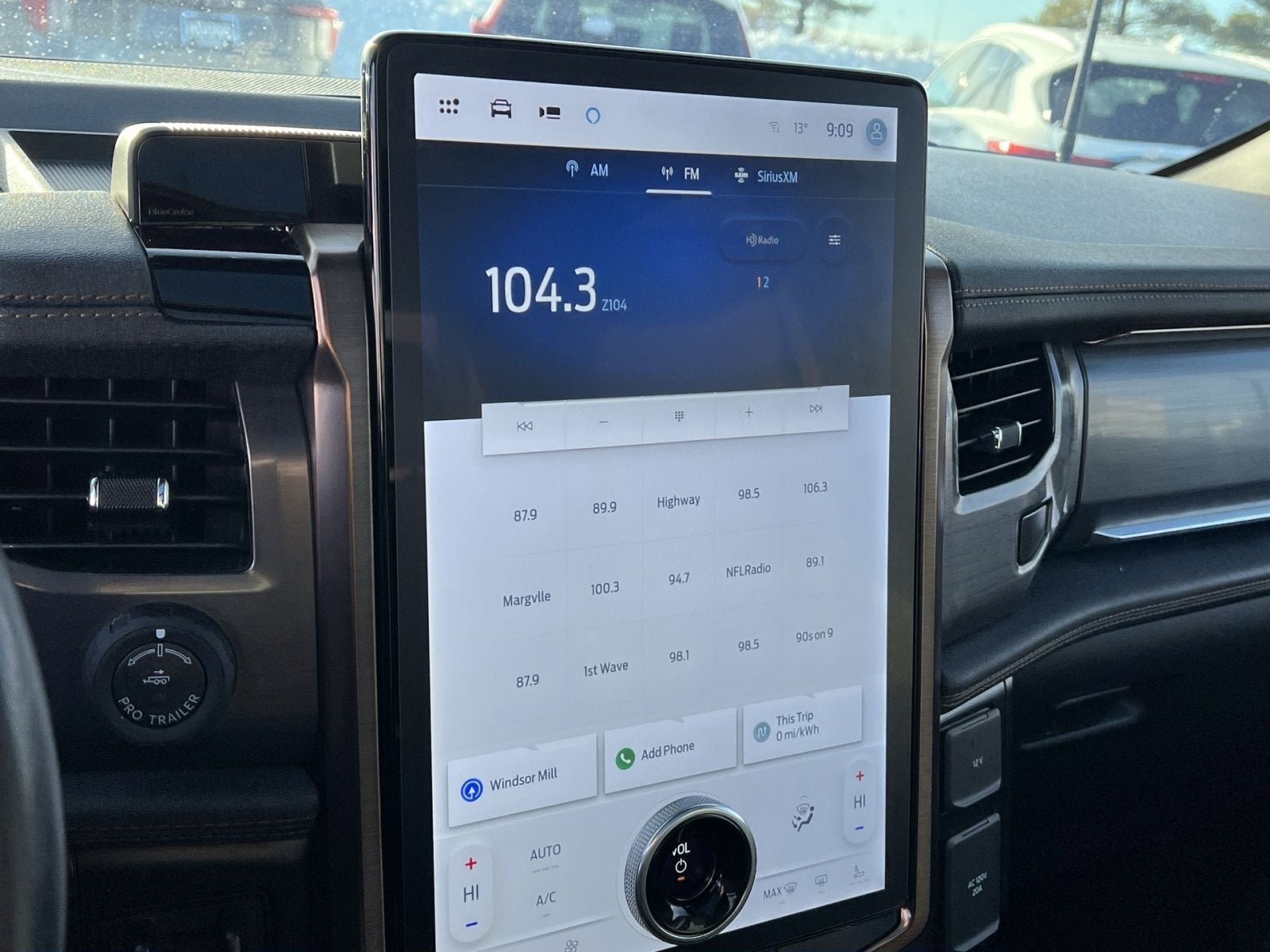 2023 Ford F-150 Lightning Lariat