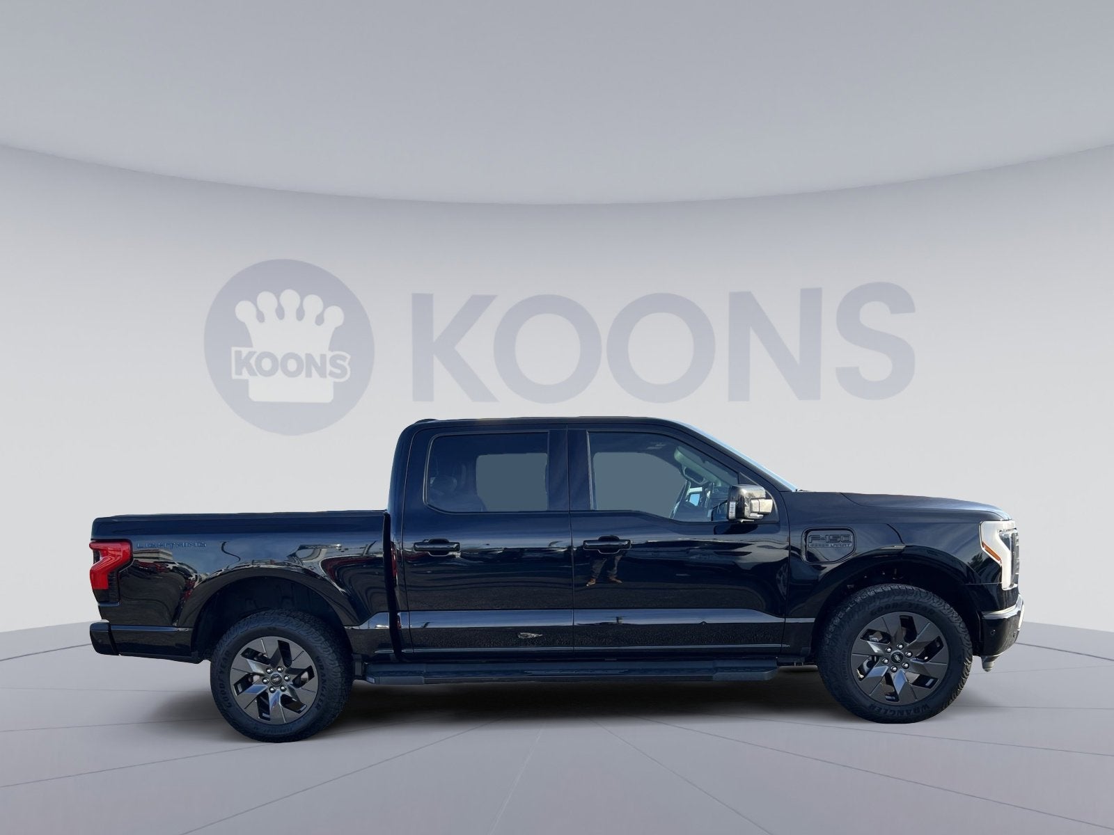 2023 Ford F-150 Lightning Lariat