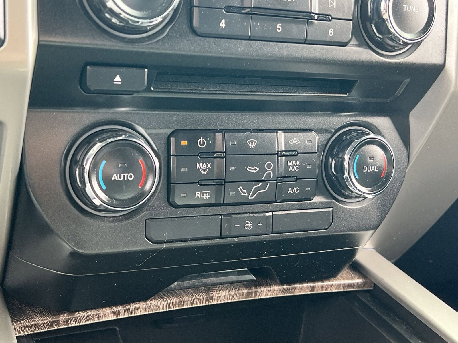 2018 Ford F-250SD Lariat