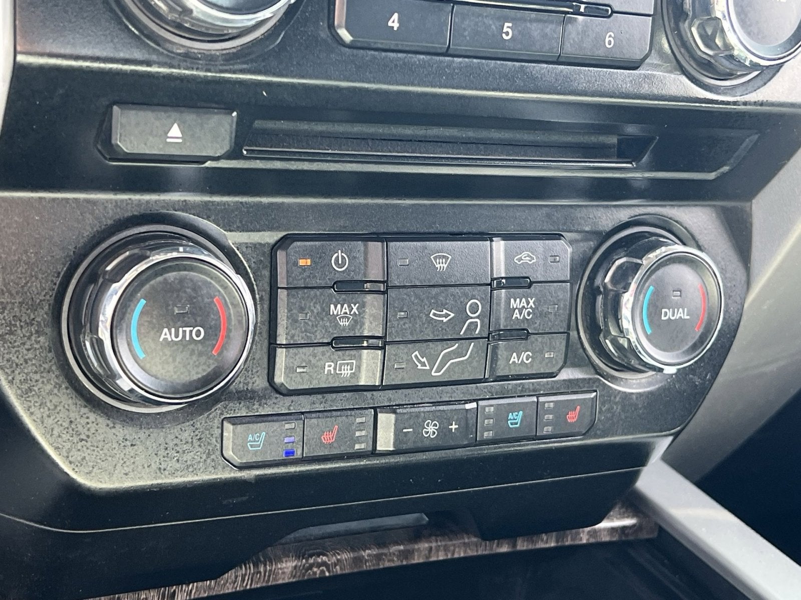 2017 Ford F-250SD Lariat