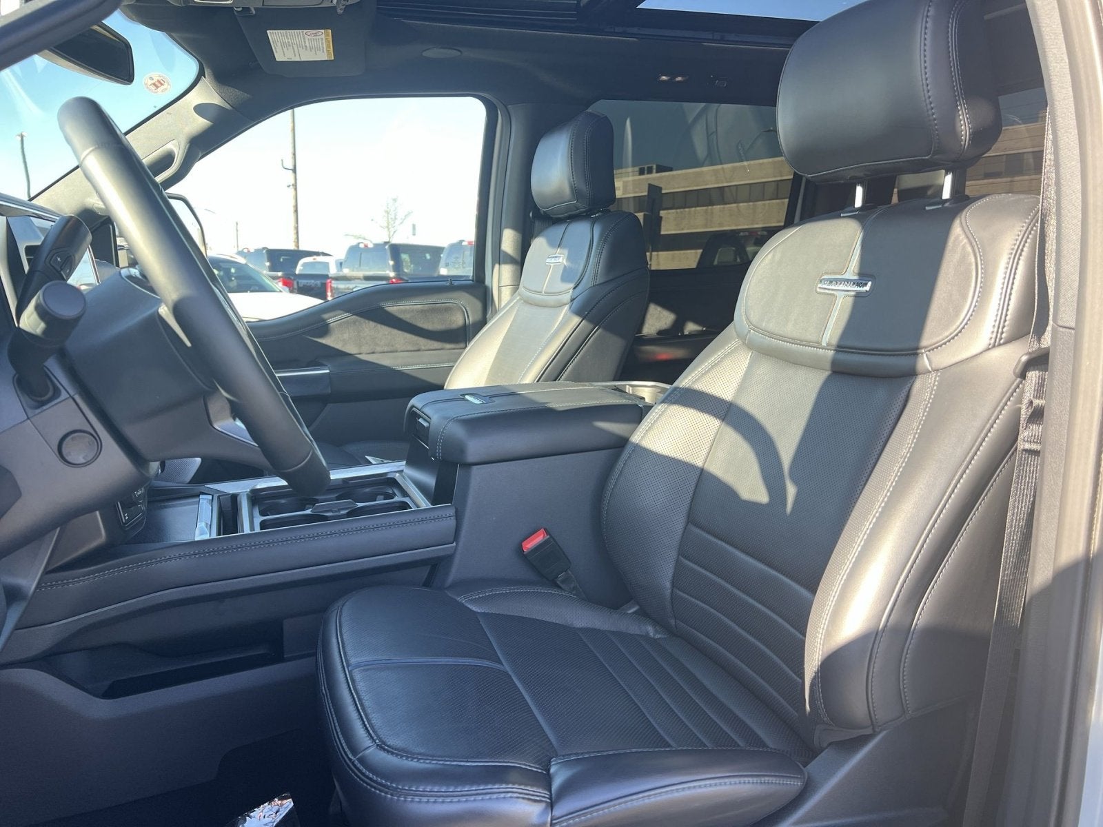 2025 Ford F-350SD Platinum