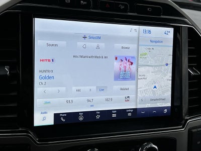 2022 Ford F-350SD Lariat