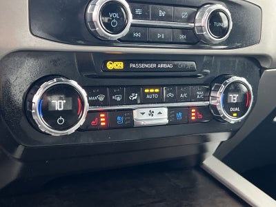 2022 Ford F-350SD Lariat