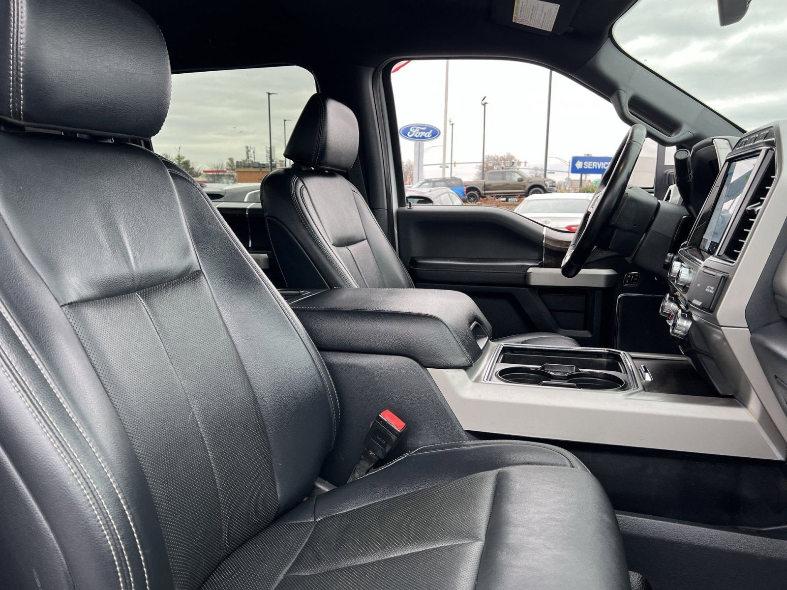 2022 Ford F-350SD Lariat