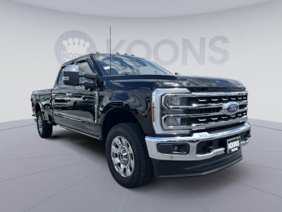2025 Ford F-350SD Lariat