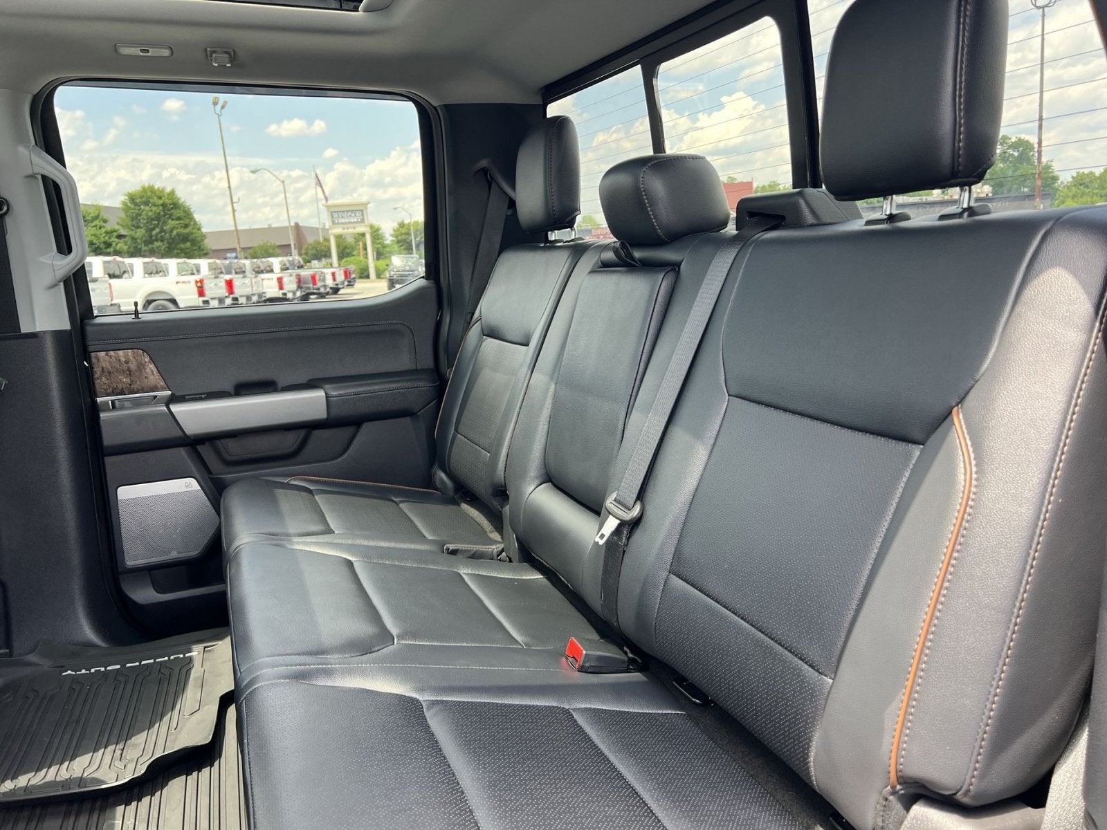 2025 Ford F-350SD Lariat