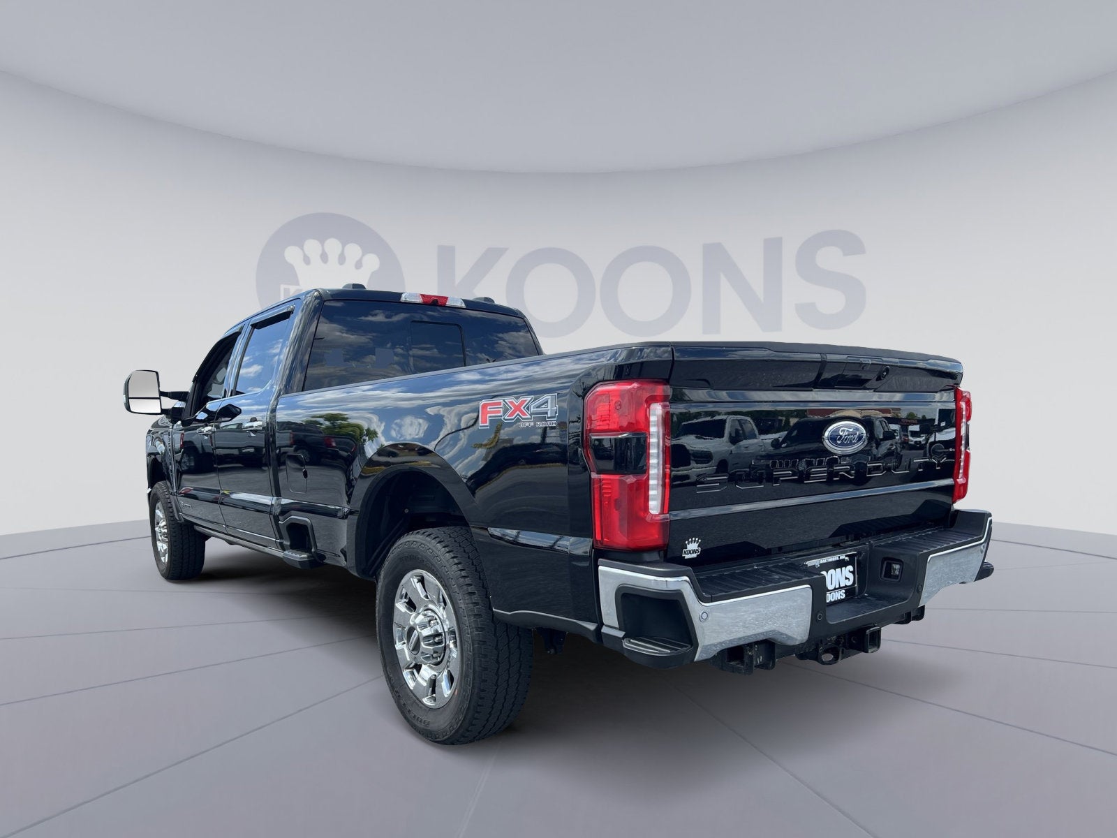 2025 Ford F-350SD Lariat