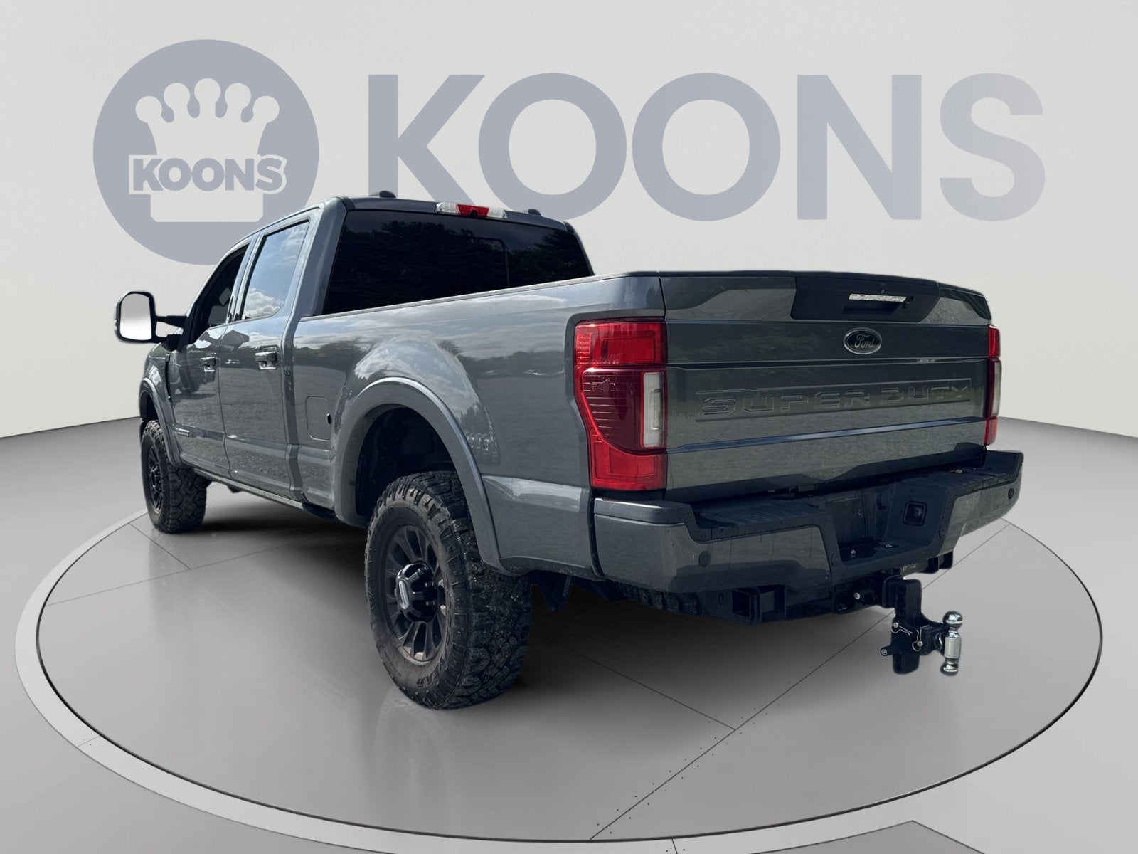 2022 Ford F-350SD Lariat