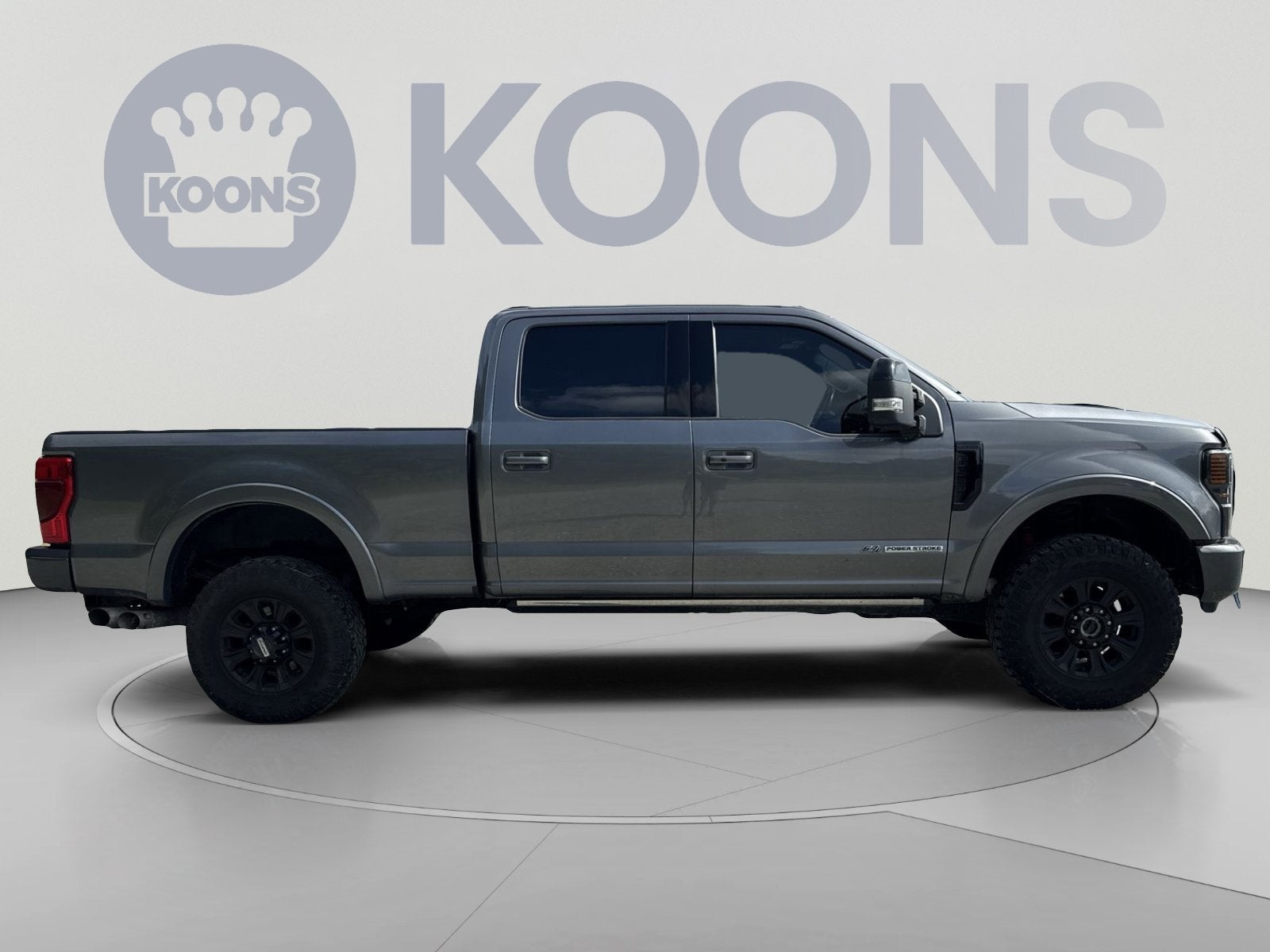 2022 Ford F-350SD Lariat