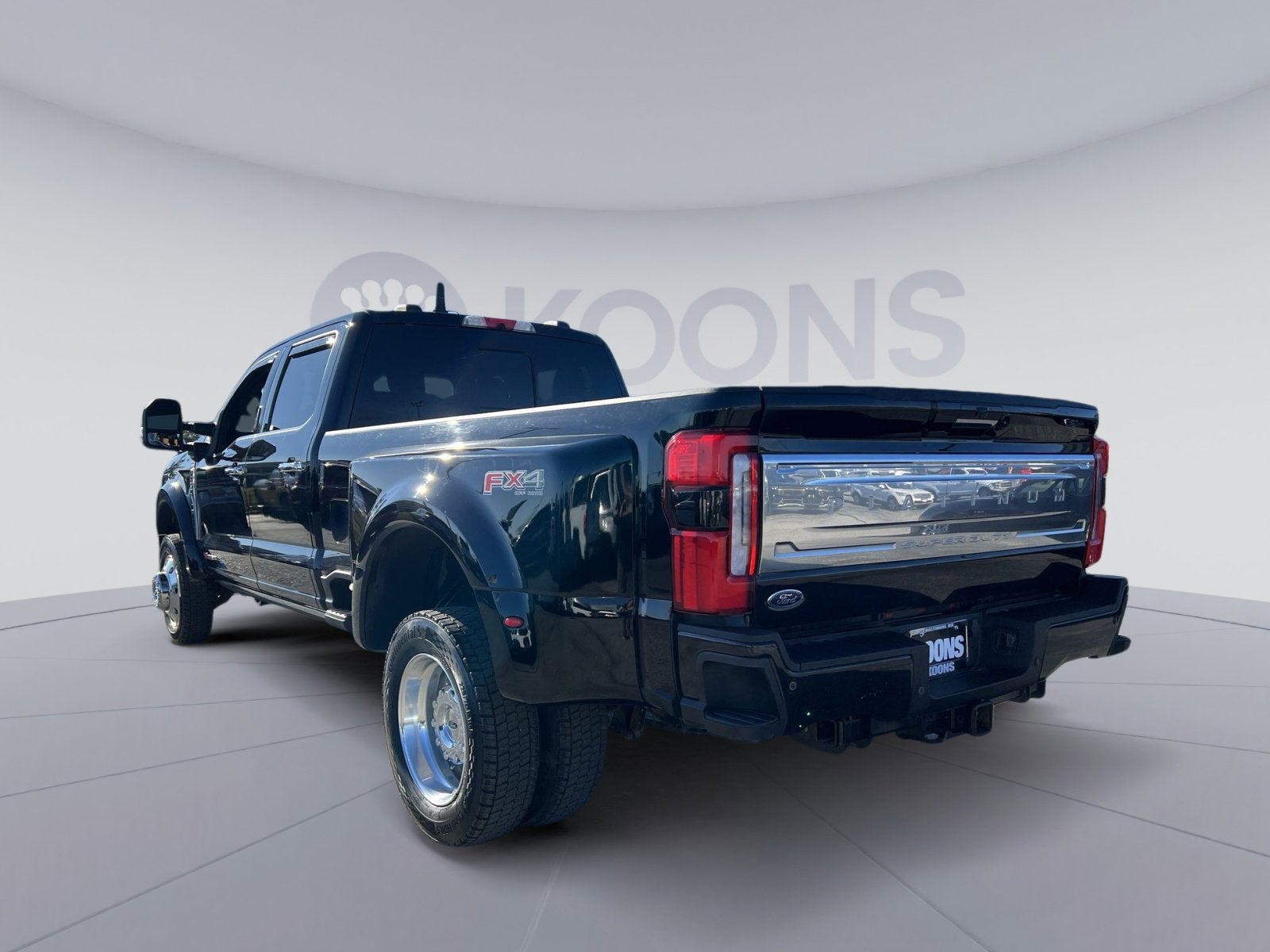 2024 Ford F-450SD Platinum