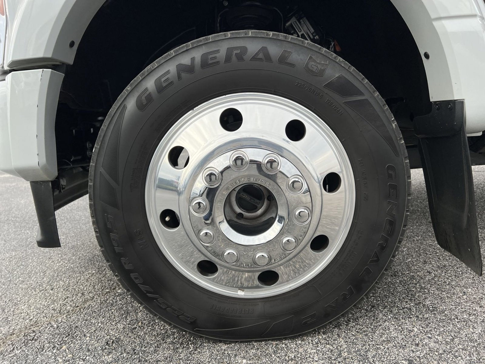 2025 Ford F-450SD Platinum