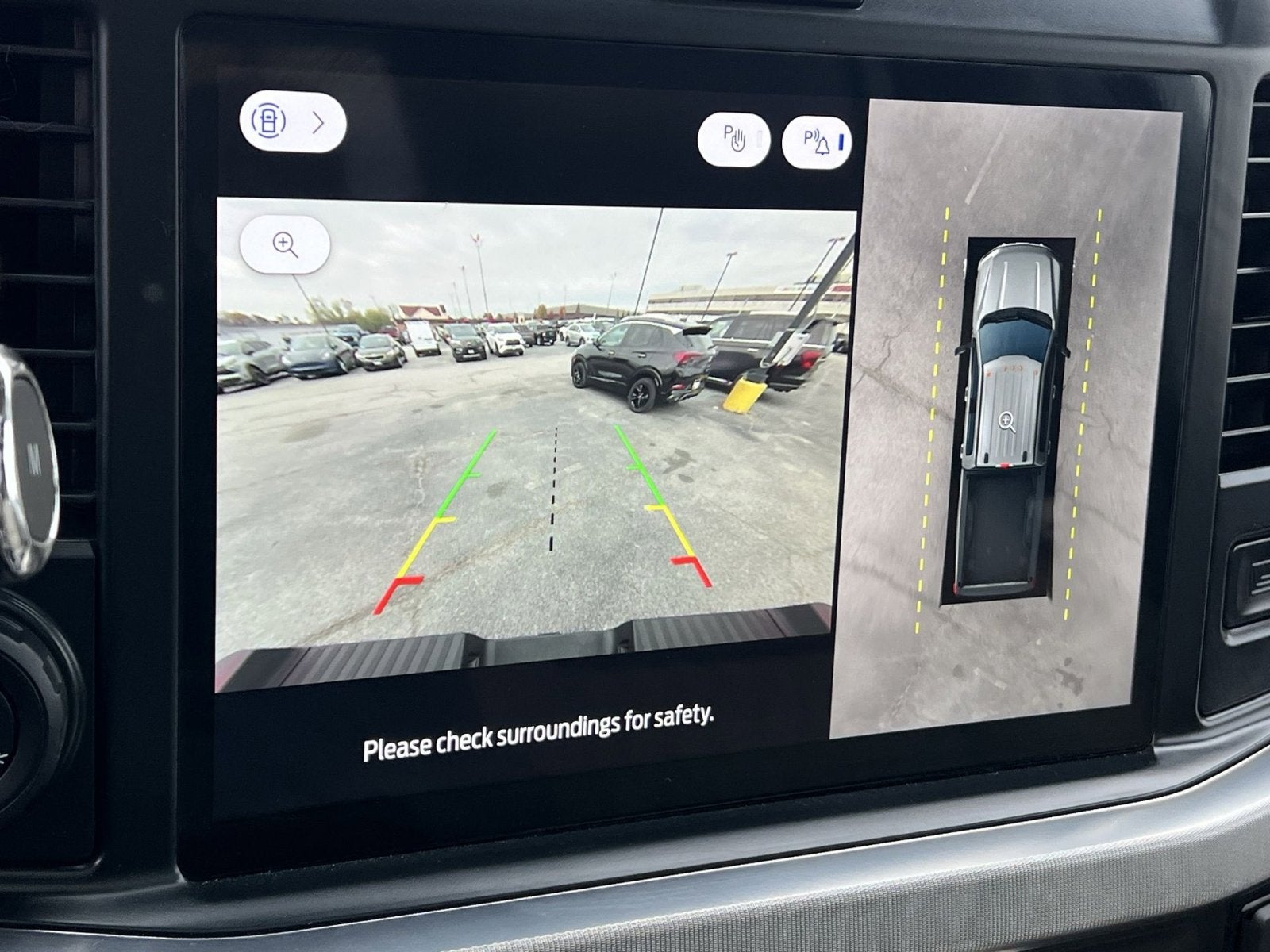 2025 Ford F-450SD Platinum