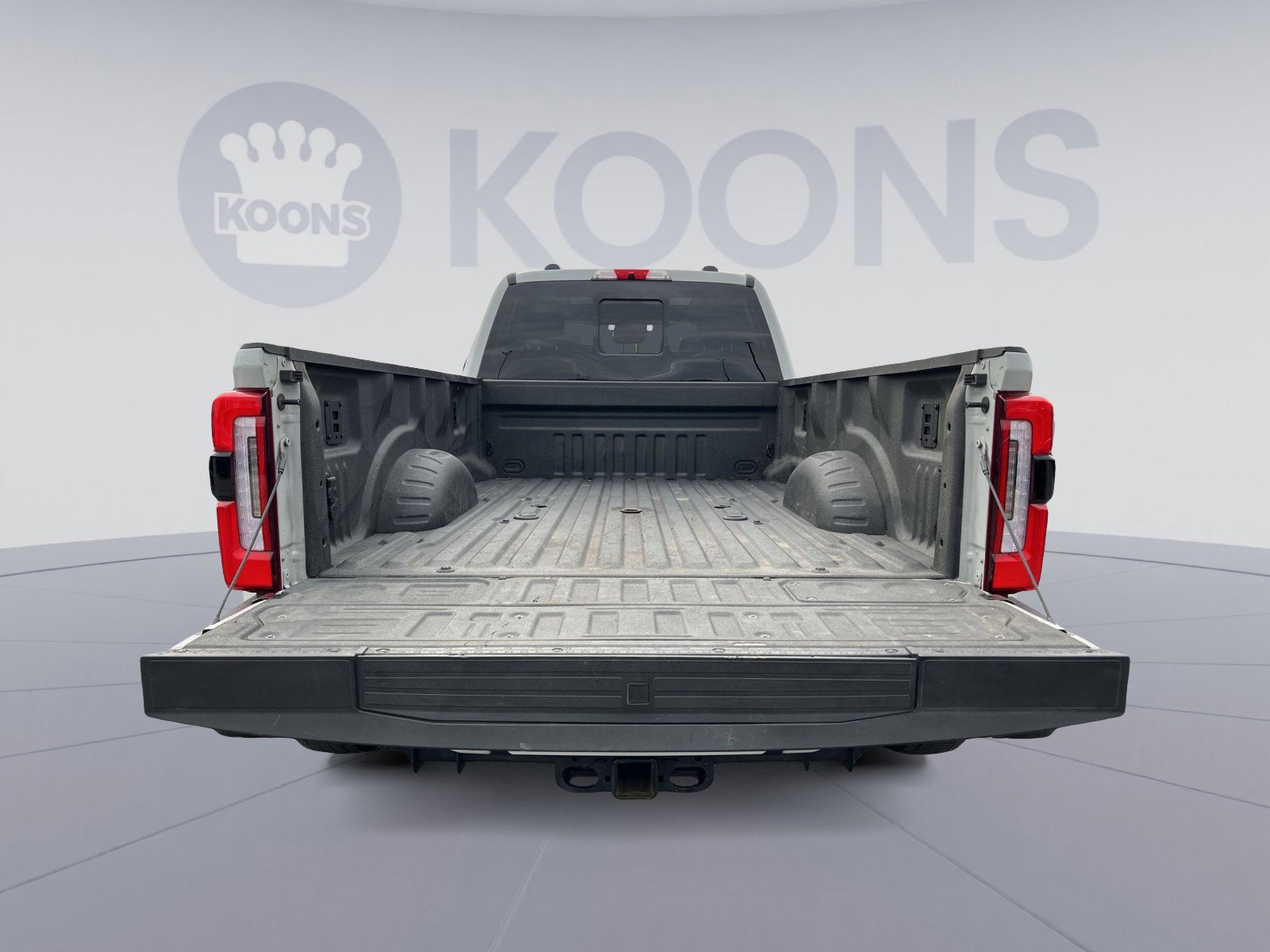 2025 Ford F-450SD Platinum