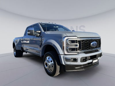 2025 Ford F-450SD Platinum