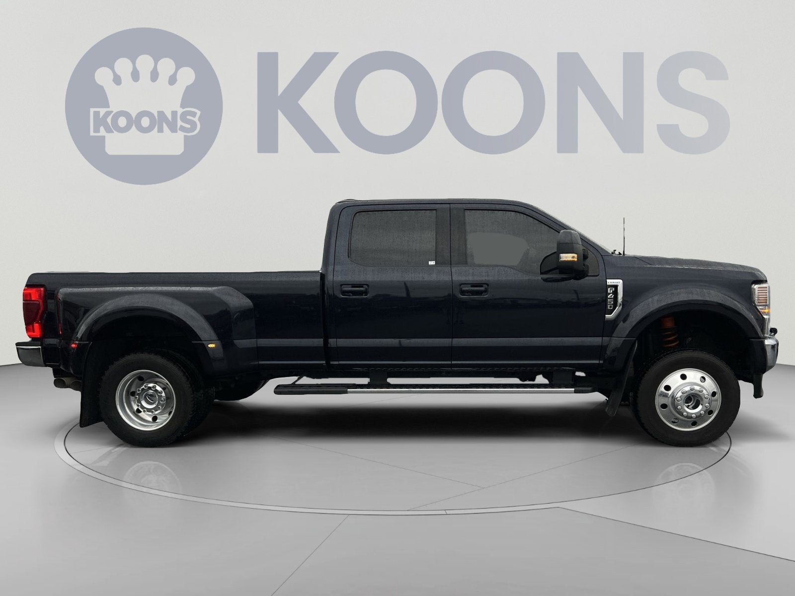 2022 Ford F-450SD Lariat